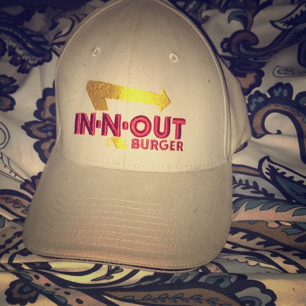 IN-N-OUT hat ❤️